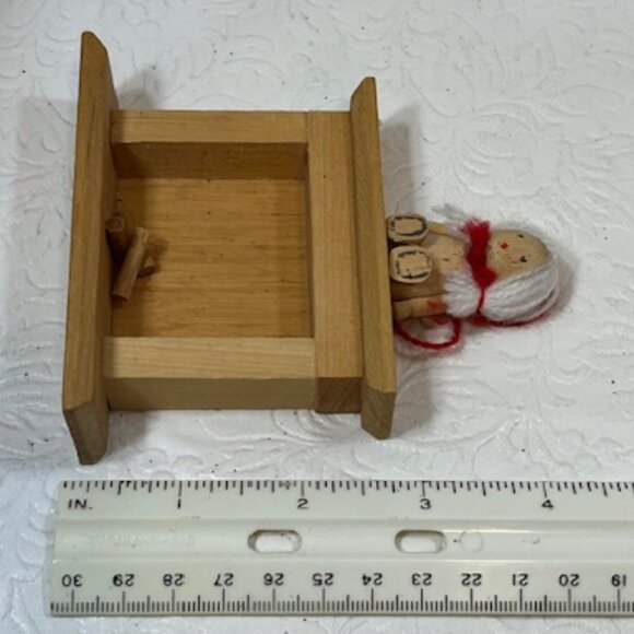VTG Handmade Wooden Fireplace w/Girl Doll Sitting on Mantle Christmas Ornament - Picture 4 of 11